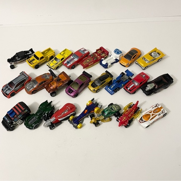 Lot of 23 Die-Cast Hot Wheels Toy Cars Diecast - Picture 4 of 16